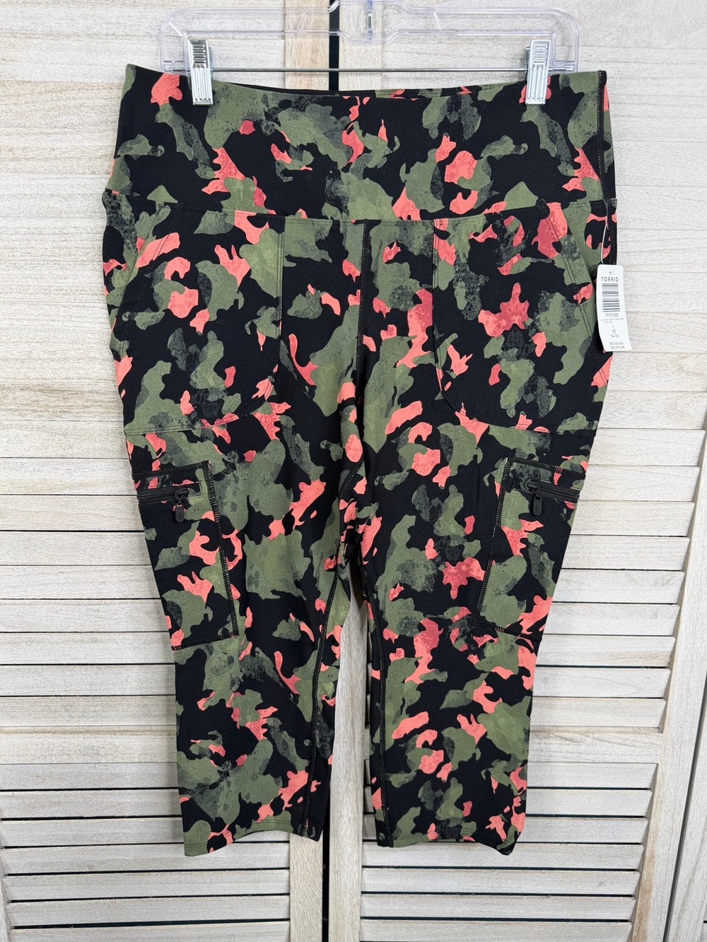 TORRID Happy Camper Performance Core Capri Active Leggings w Cargo Pocket-1X